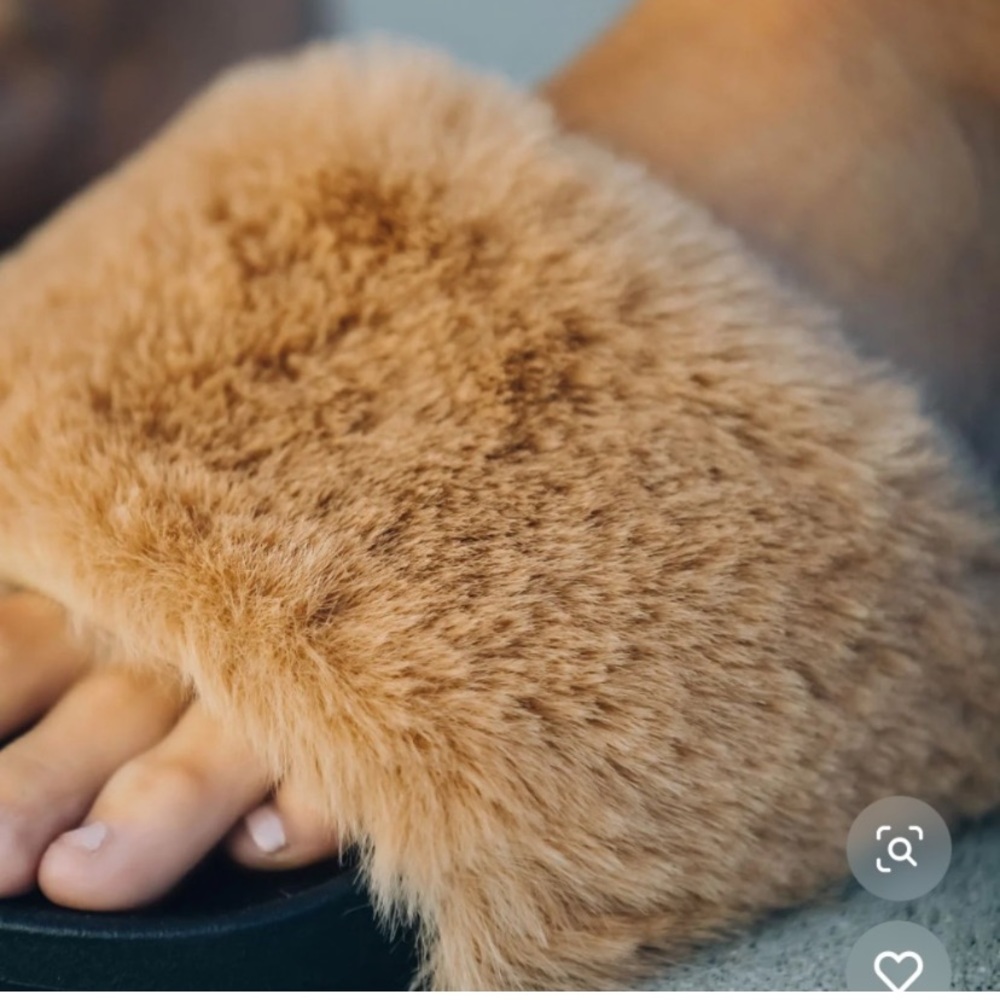 Calvin Faux Fur Slides - Picture 4 of 9